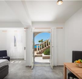 4 Bedroom Villa with Pool near Milna, Brac Island Sleeps 8 